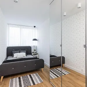  Apartament Superapart Jana Pawla Ii, 302 Cozy Urban Retreat, Perfect For Couples Polska